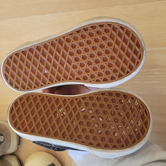 Toddler black high top vans size 5 - Picture 5 of 5